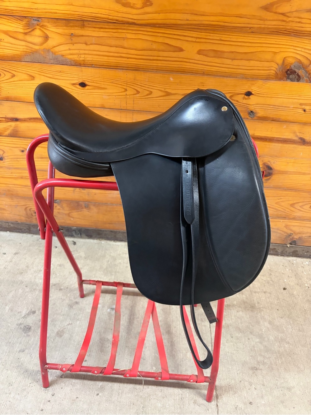 Black Frank Baines Elegance Dressage Saddle - 18” Seat